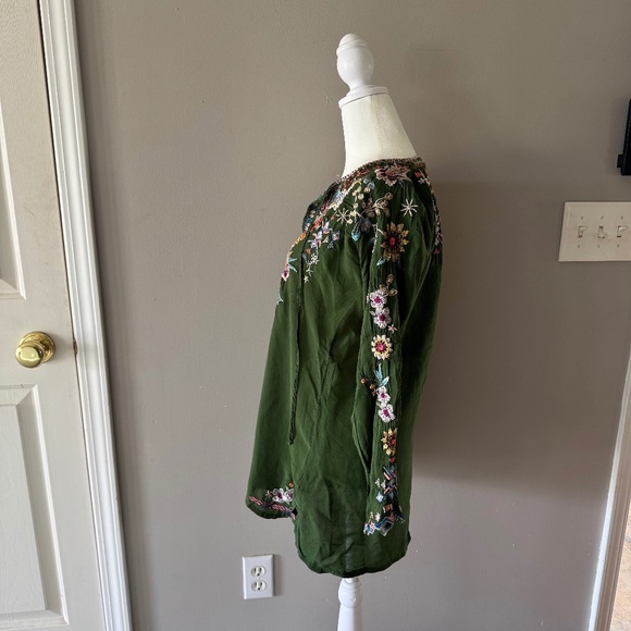 Johnny Was Sunflower Cactus Embroidered Blouse Tunic Top , size XXS - Picture 10 of 12